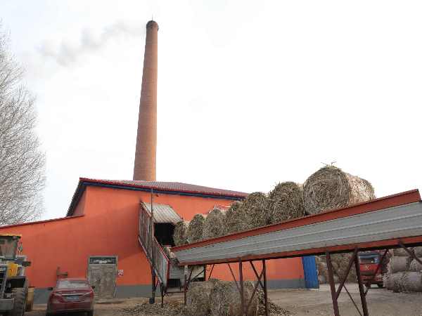 吉林?。汗膭?lì)秸稈打捆直燃供熱項(xiàng)目，打造“零碳”供熱鄉(xiāng)鎮(zhèn)